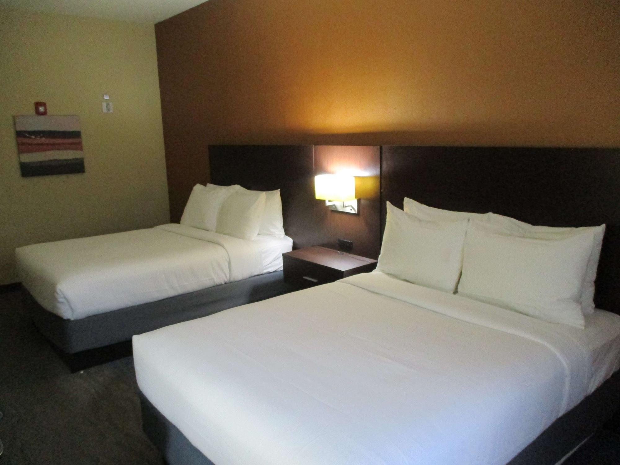 เบสต์ เวสเทิร์น เซนต์หลุยส์ แอร์พอร์ต นอร์ท โฮเทล แอนด์ สวีท Hotel เฮเซลวูด ภายนอก รูปภาพ